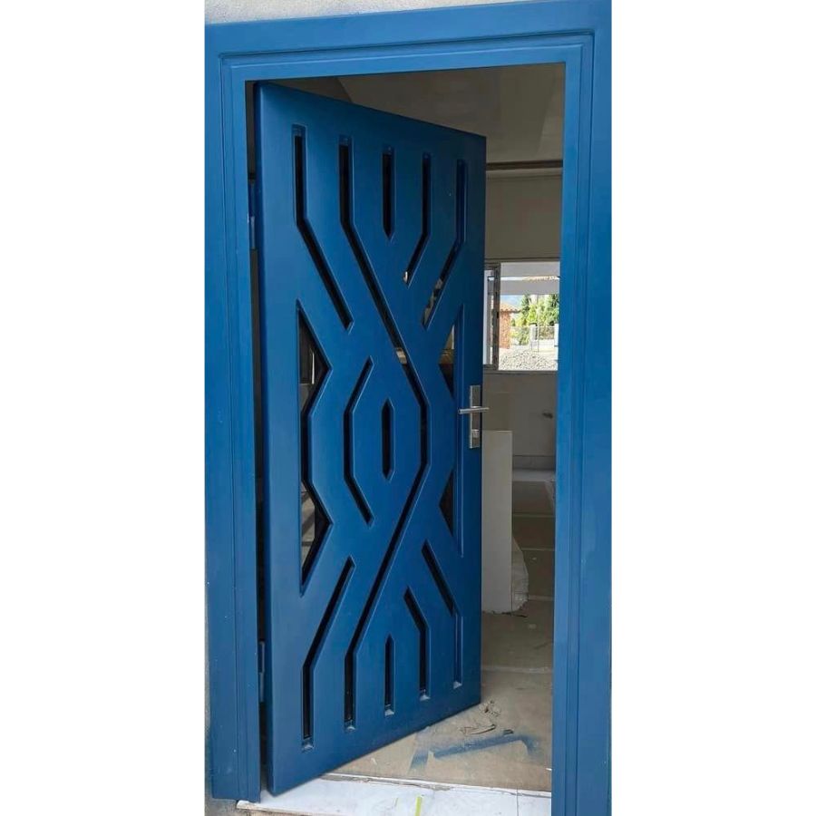 Puerta de herreria sencilla y bonita de color azul