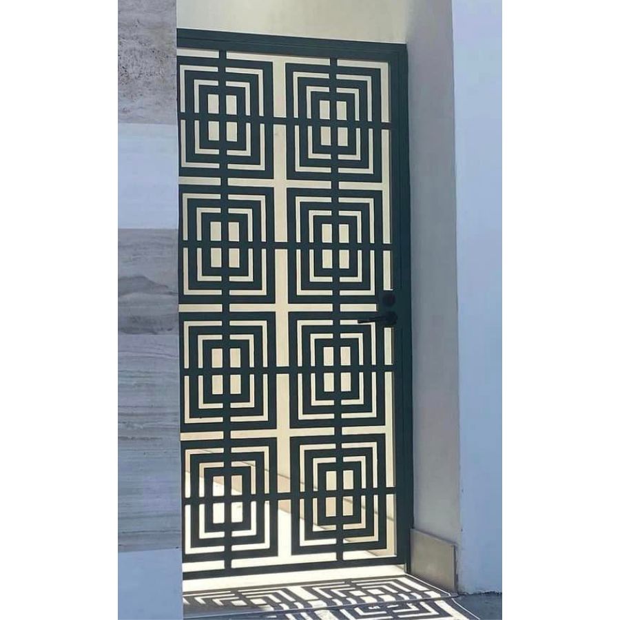 Bonita puerta de herreria con diseño sencillo pero moderno