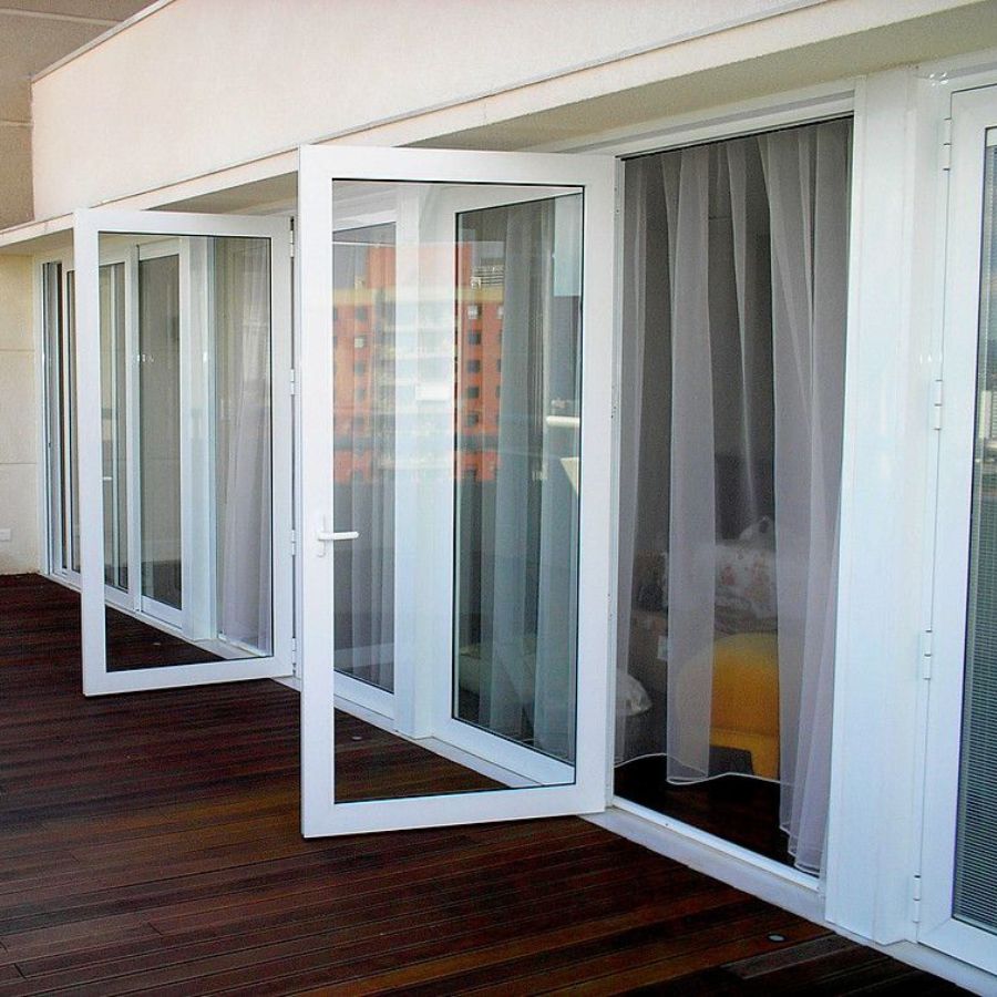 ventanas de herreria para interiores de marco grueso de tubo rectangular con cristal grande